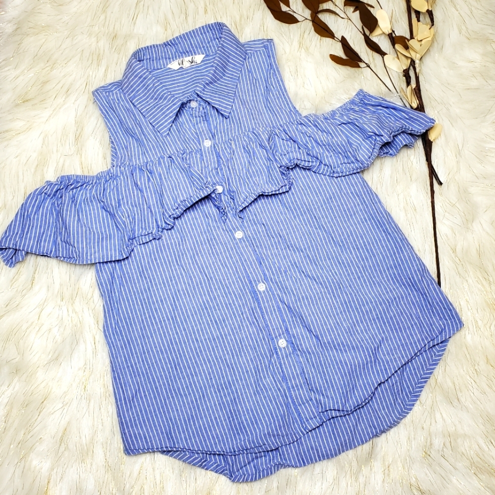 SOLD✅️Off Shoulder Blouse